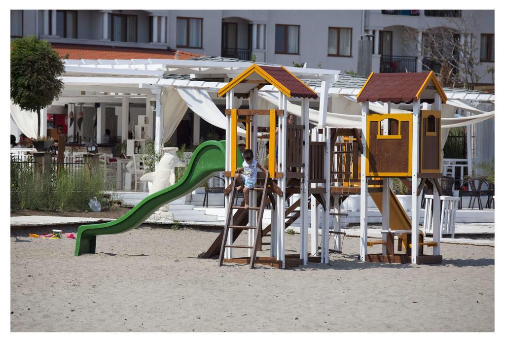 Aparthotel Regina Mare Tsarévo Extérieur photo