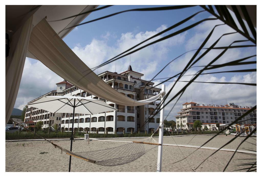 Aparthotel Regina Mare Tsarévo Extérieur photo