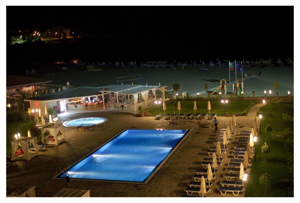 Aparthotel Regina Mare Tsarévo Extérieur photo