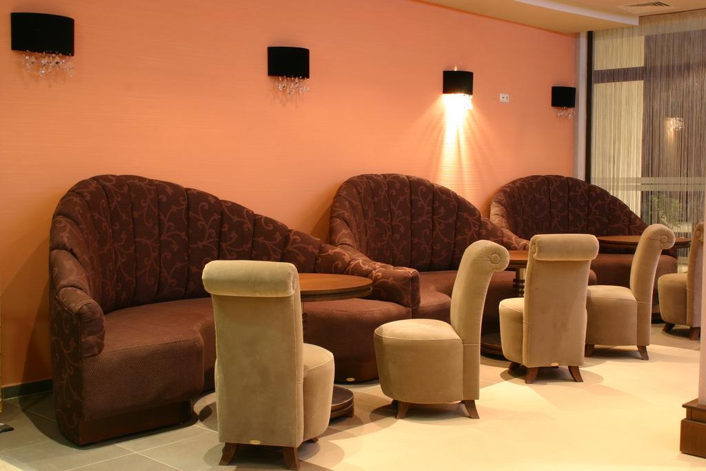 Aparthotel Regina Mare Tsarévo Extérieur photo