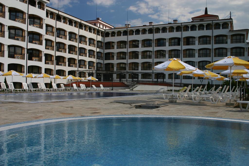 Aparthotel Regina Mare Tsarévo Extérieur photo