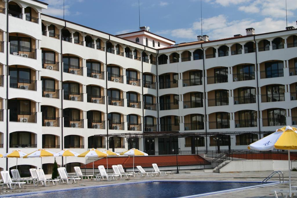 Aparthotel Regina Mare Tsarévo Extérieur photo