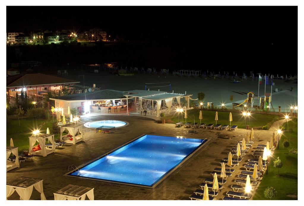 Aparthotel Regina Mare Tsarévo Extérieur photo