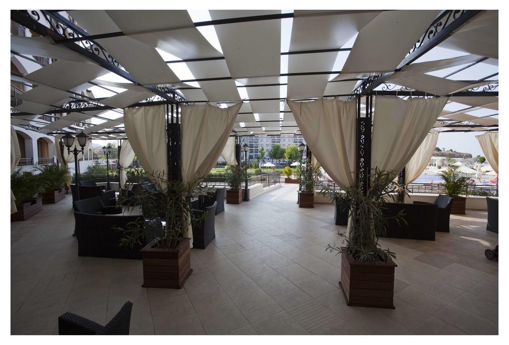 Aparthotel Regina Mare Tsarévo Extérieur photo
