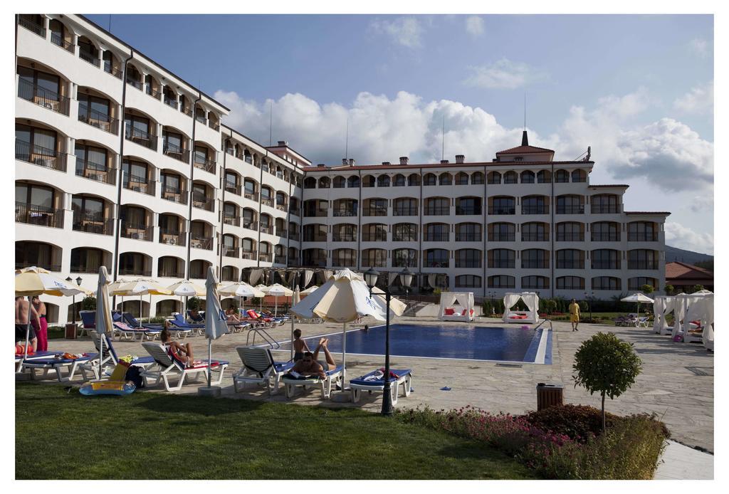 Aparthotel Regina Mare Tsarévo Extérieur photo